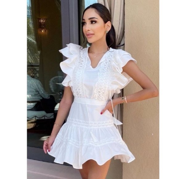 White Lace Trim Short Frill Sleeve V-Neck Tiered Mini Dress - Picture 4 of 16